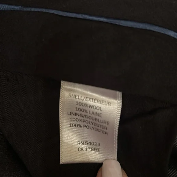 Banana Republic - Picture 2 of 4